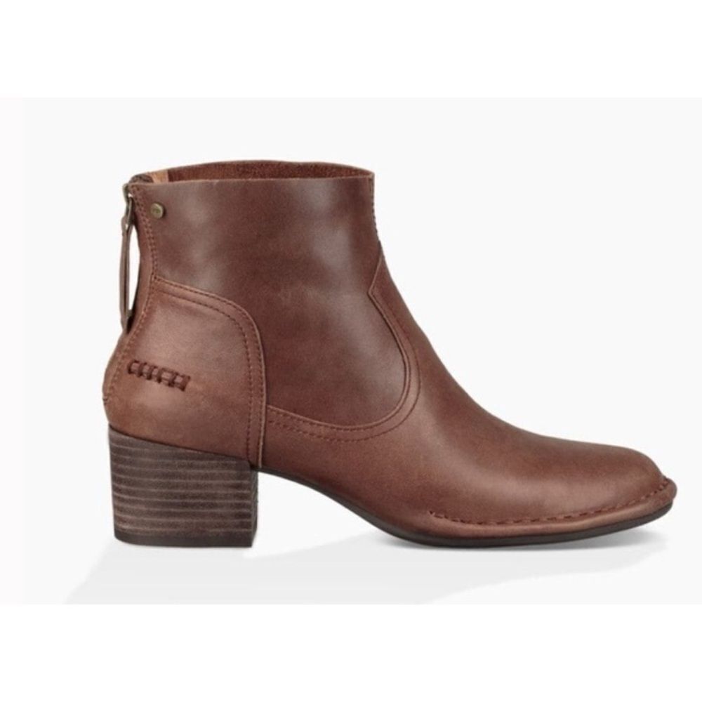 UGG Bandara  Leather Ankle Boot in Coconut Shell Size 9.5 / Excellent
